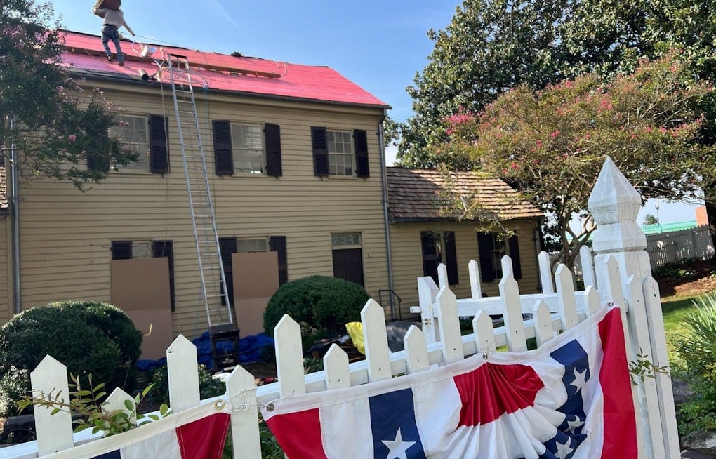 Knoxville's Only National Landmark Gets New Cedar Roof With City's Help