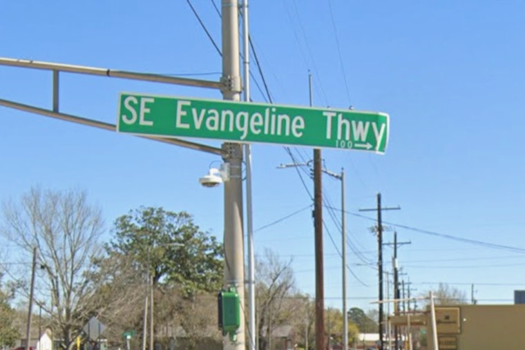 Lafayette Man, 66, Killed as Truck Jumps Curb on Evangeline Thruway Sidewalk