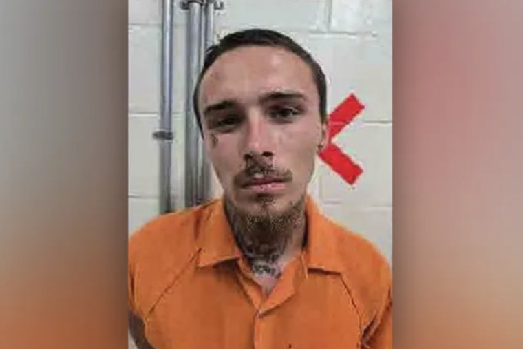 Lake City Man Chases Mom Into Police Lobby, Steals Car With Her Kids Inside