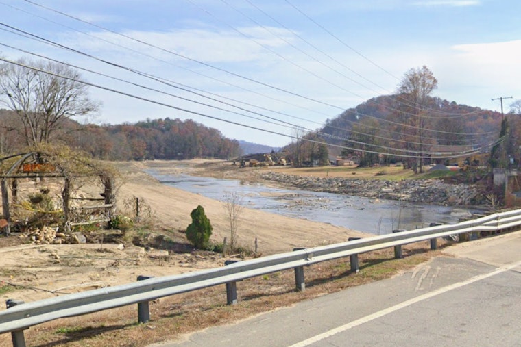 Lake Lure Rebuilds Rainbow Bridge Pet Memorial With 470 Recovered Collars