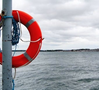 Lake St. Clair Charter Captain Saves 3 Fishermen From Sinking Bass Boat Near Detroit