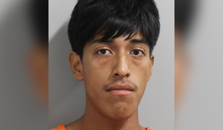 Lake Wales Man Accused of Beating Pregnant Girlfriend, Slamming Toddler to Ground