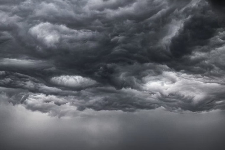 Lala Lashes Honolulu as Oahu Braces for Floods and 70 MPH Winds