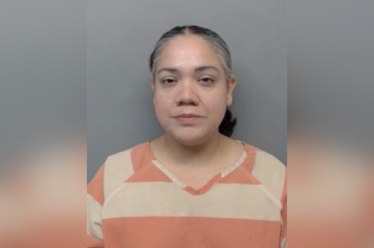 Laredo Toddler Wanders Into Traffic After Daycare Door Fails, Worker Arrested