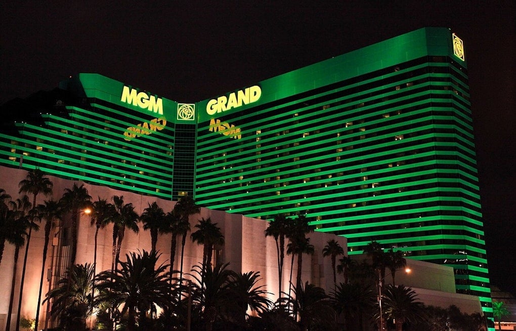 Las Vegas Firm Swaps 500 Bulbs for 151 LEDs, Cuts MGM Grand Power 73 Percent