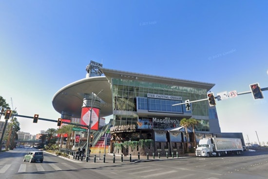 Las Vegas’ First Black-Owned Bookstore Makes Flashy Comeback at Fashion Show Mall