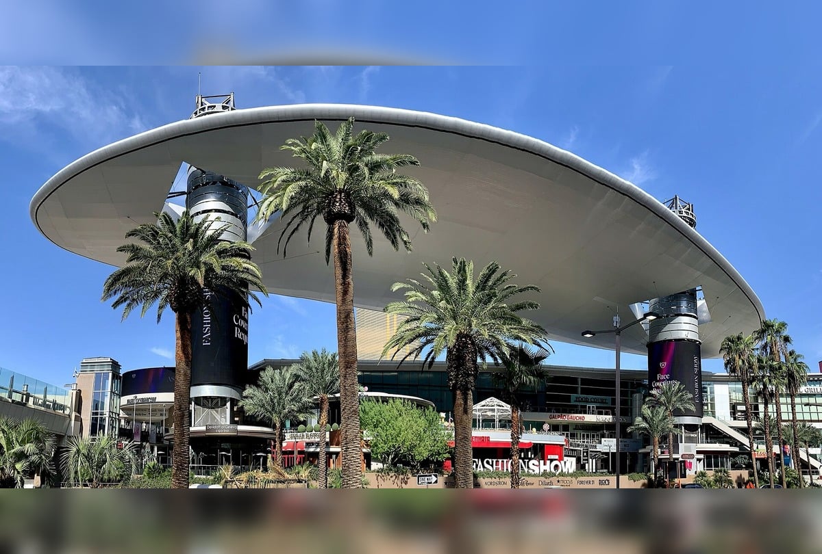 Las Vegas Teens Hit Strip Runway to Fund Shelter for Trafficking Survivors