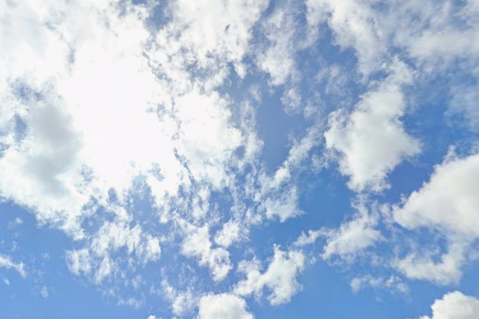 Last Summer Sizzle Hits Seattle as Weekend Rain Rolls In