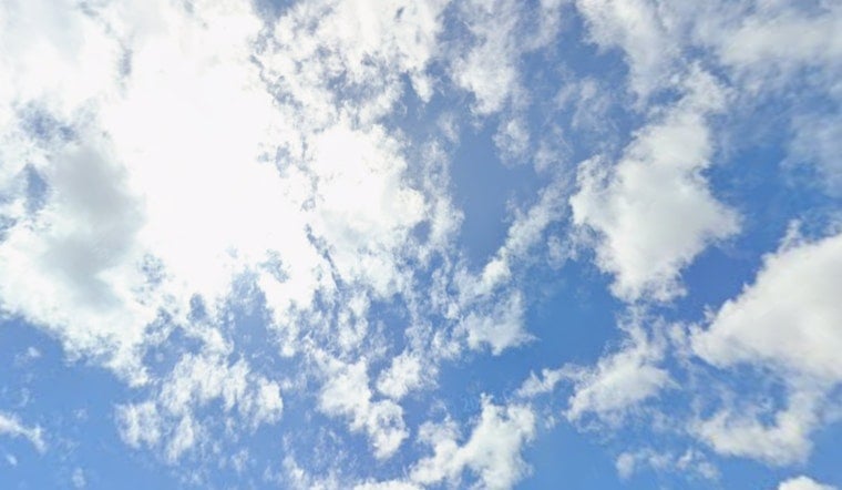 Last Summer Sizzle Hits Seattle as Weekend Rain Rolls In