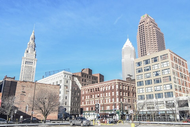 Last Sunny Stand in Cleveland Before Weekend Storms Slam Lake Erie