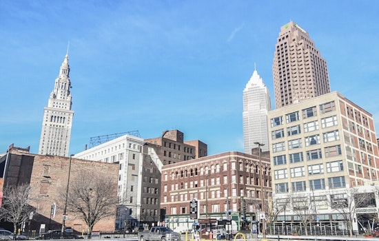 Last Sunny Stand in Cleveland Before Weekend Storms Slam Lake Erie