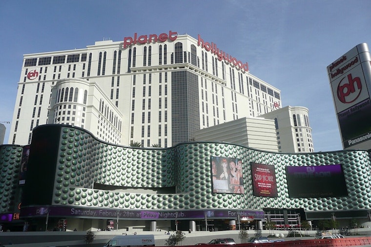 LeBron James Hands Jeezy the Key to the Las Vegas Strip at Sold-Out Finale