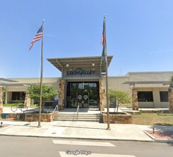 Leon Valley Loosens Animal Rules Months After Octopus Bruised Boy at Aquarium