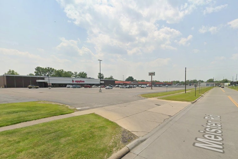Lorain Neighbors Fight Storage Plan for Shuttered Grocery, Demand Food Access