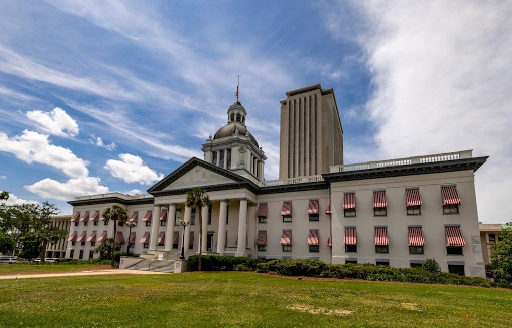 Louisville Couple Finishes 12-Year Quest to Visit All 50 State Capitols