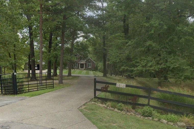 Louisville Group Takes In 6 Dogs From Kentucky 244-Pup Hoarder Hell
