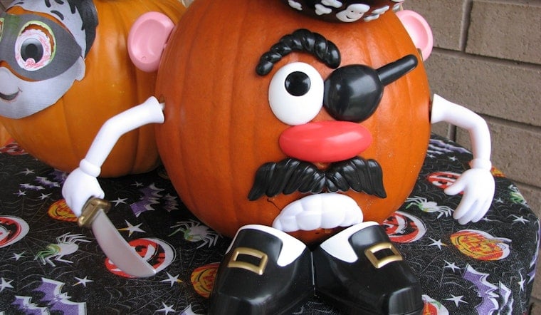 Louisville Man Shatters Blindfolded Mr. Potato Head World Record in 7.92 Seconds