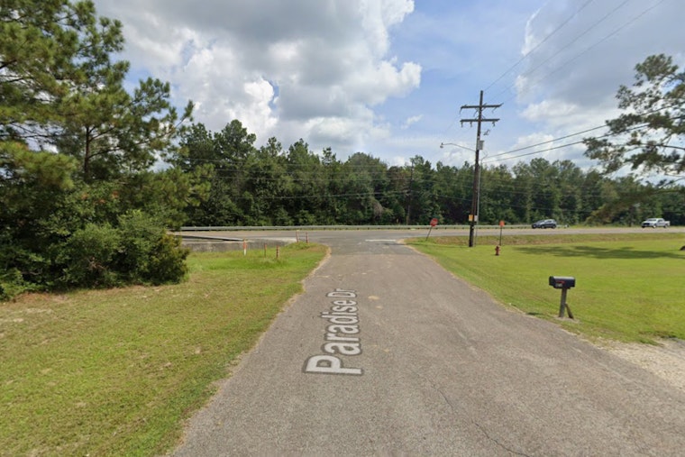 Lumberton Standoff Ends After Deputies Talk Down Armed Man on Paradise Drive