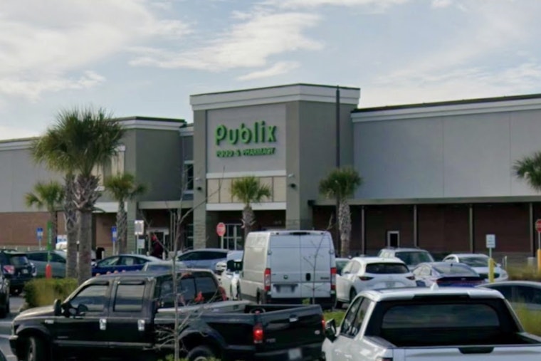 Machete Brawl Erupts at Panama City Publix, Suspect Arrested in Vernon