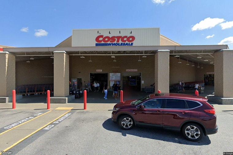 Machete-Wielding Man Nabbed by Costco Shoppers in Greenville Jewelry Heist Bid