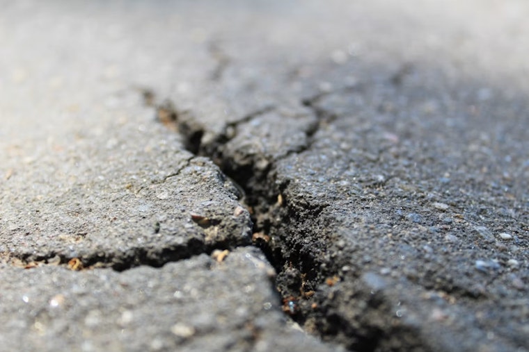 Magnitude 3.9 Quake Near San Leandro Jolts Bay Area, Slows BART Trains