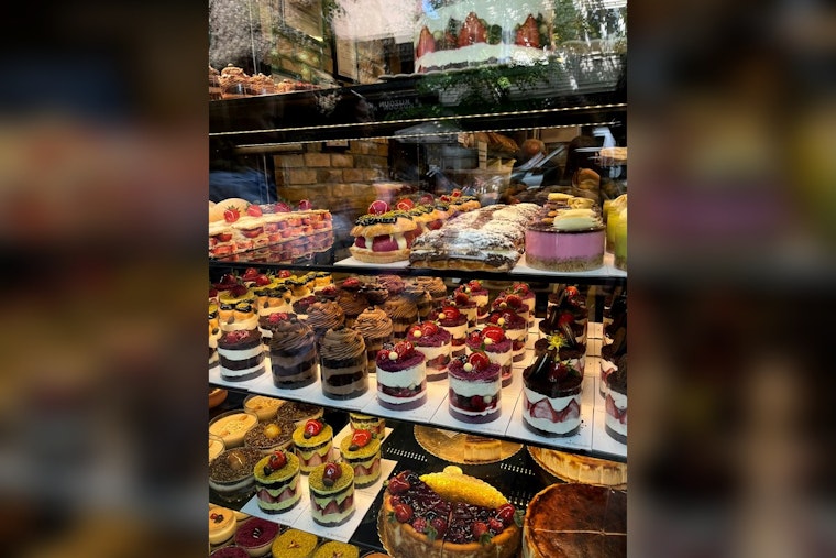 Mak & Cheesecakes Opens Third Upstate Shop, Offers Free Slices For A Year