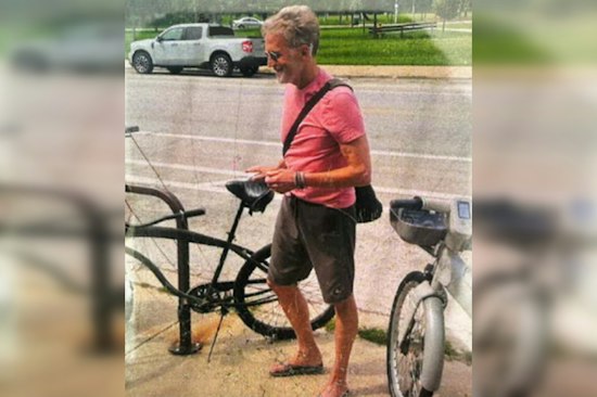Man, 55 to 60, Sought After Girl, 10, Molested at Humboldt Park Pool