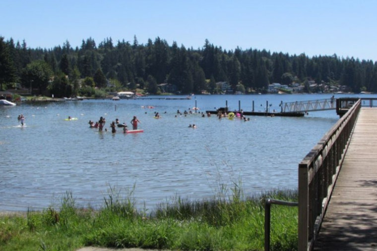 Man Dies After Personal Watercraft Slams Into Dock at Lake Goodwin