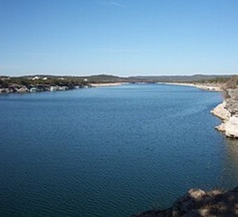 Man in His 20s Recovered From Lake Travis After 18-Hour Search Near Lago Vista