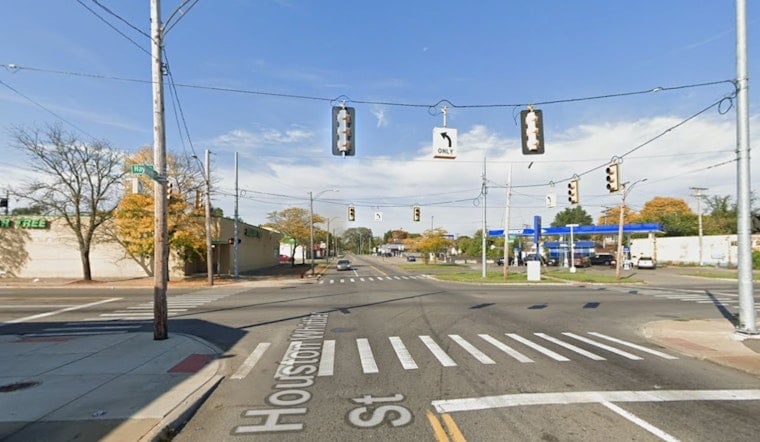 Man in His 30s Killed Crossing Detroit's East Side, Driver Stayed at Scene