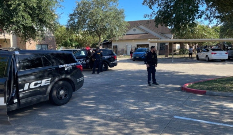 Man Killed, Another Grazed in Shooting at Southwest Houston Complex With Violent Past