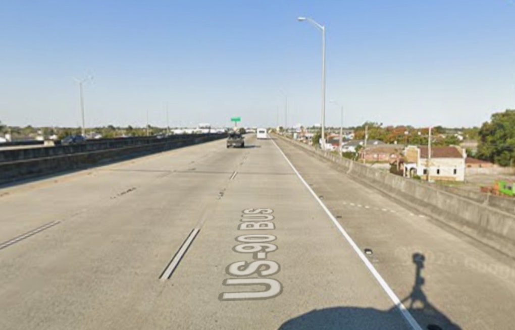 Marrero Bus Crash On West Bank Expressway Sends 15 Kids For Evaluation