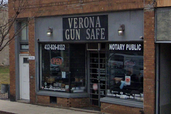 Masked Duo Smash Verona Gun Shop Window, Flee Toward Oakmont Empty-Handed