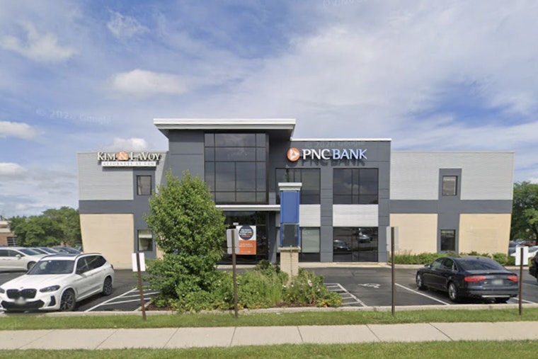 Masked Man Robs Wauwatosa PNC Bank on 124th Street, Flees in Vehicle