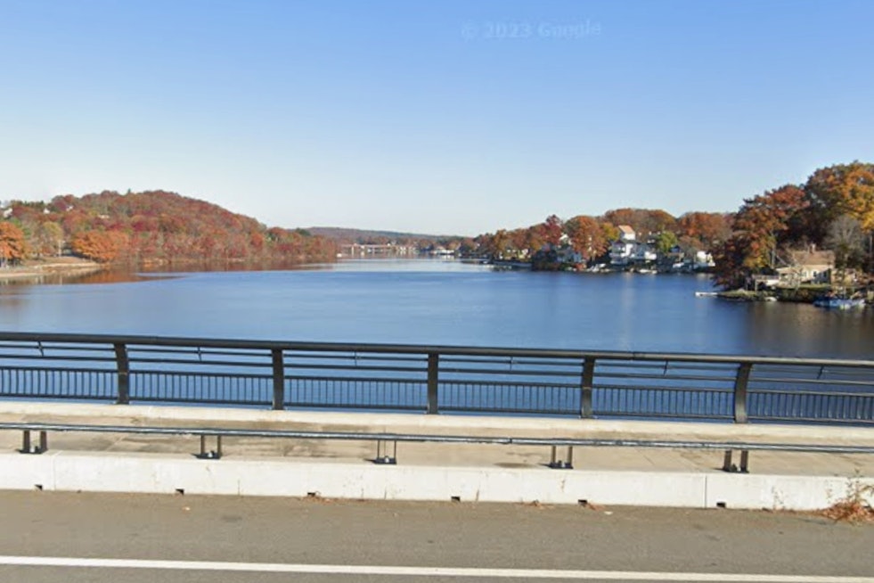 Massive Search Resumes for Missing Swimmer in Lake Quinsigamond After Overnight Pause