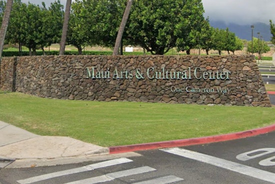 Maui Exhibit Traces Aloha Shirt Roots to a Kidnapped Chicago Reporter