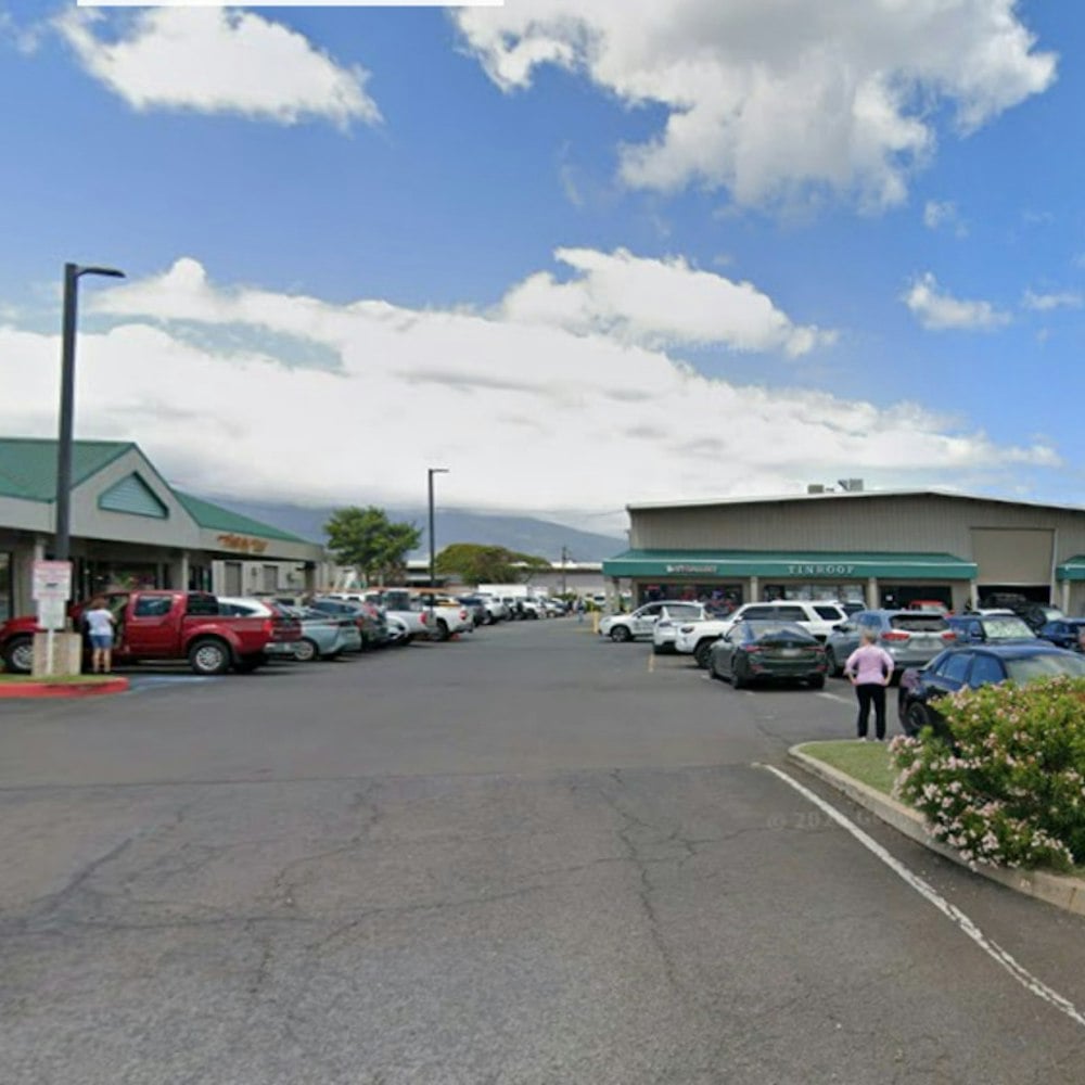 Maui Hotspot Tin Roof Throws Free Kahului Parking-Lot Rager for 10th Birthday