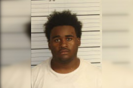 Memphis Teen Hits 120 MPH in Stolen Infiniti, Then Masked Passenger Bolts With AR Pistol