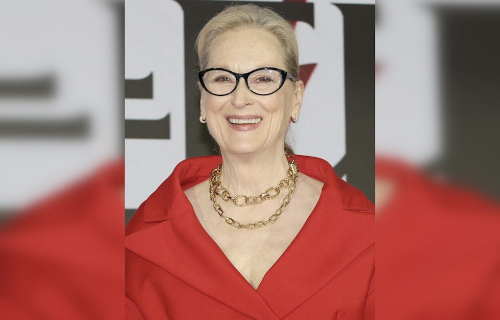 Meryl Streep's Prada Costume Auction Puts Cerulean Sweater, $107K Cuff Up for Bids