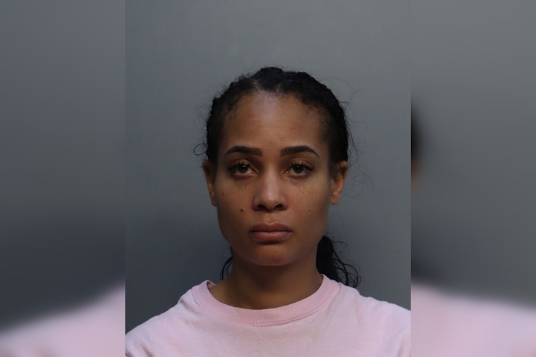 Miami-Dade Woman Chased Ex Down Hallway With Knife After Breakup, Police Say
