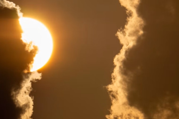Miami Heat Soars to 106 as Storms and Smoke Cloud Sunday