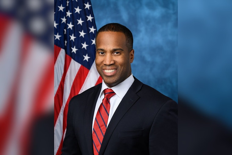 Michigan GOP Locks In All-Male Ticket as James, DeBoyer Rally the Base