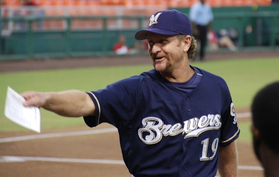 Milwaukee Artist's Robin Yount Tribute Cap Goes to 10,000 Brewers Fans