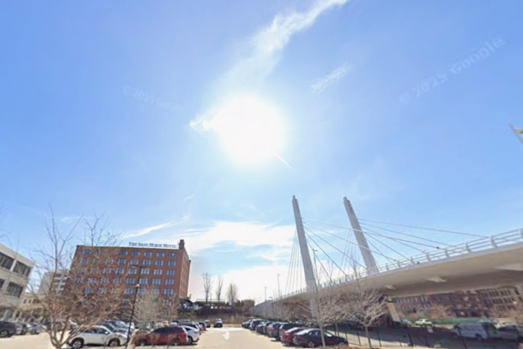 Milwaukee Basks In Sunny Thursday Before Storms Crash Friday Forecast