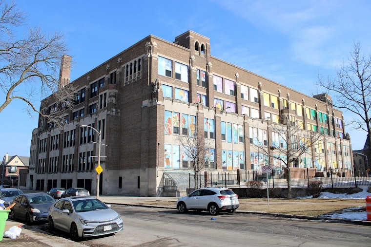 Milwaukee School Security Guard Charged With Grooming Middle School Students