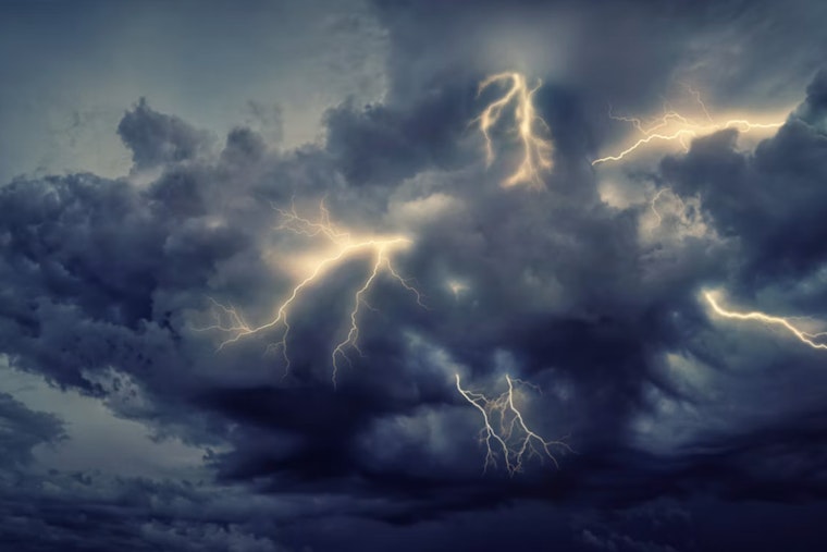 Showers Crash Milwaukee’s Saturday as Muggy, Stormy Week Looms