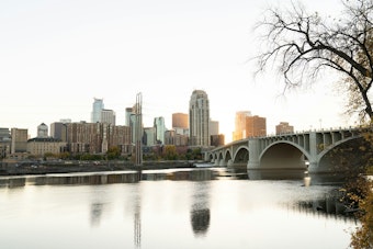 Minnesota Districts Jump the Gun on Labor Day, Resorts Fear Lost Bookings