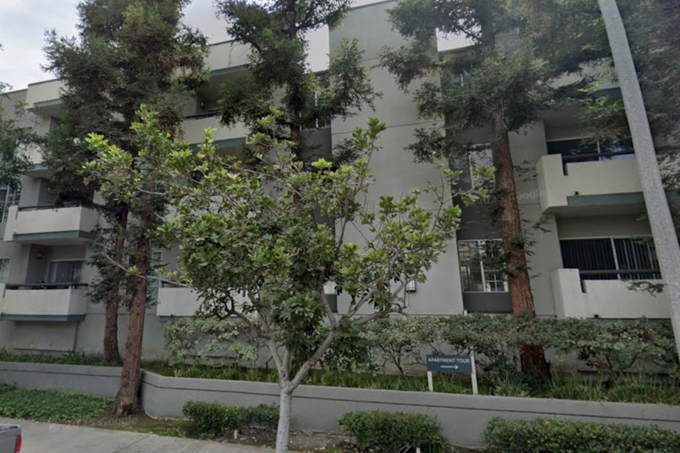 Miracle Mile Apartments Lose $16M in Value as Pacific Urban Scoops Up The Preston