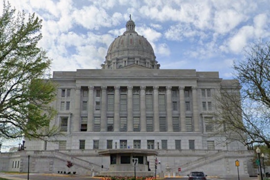 Missouri Ends 1970s Pregnancy Divorce Ban, but Custody Questions Remain