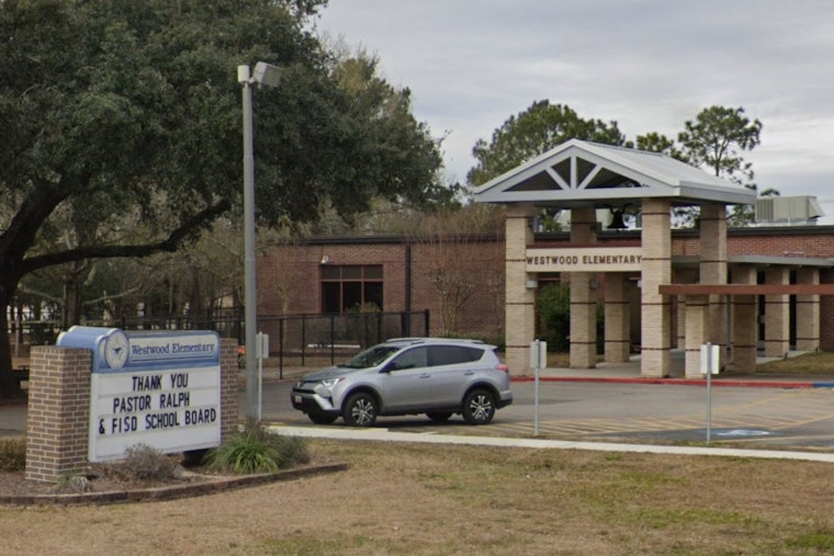 Mold Forces Friendswood ISD to Delay Westwood Elementary's Reopening
